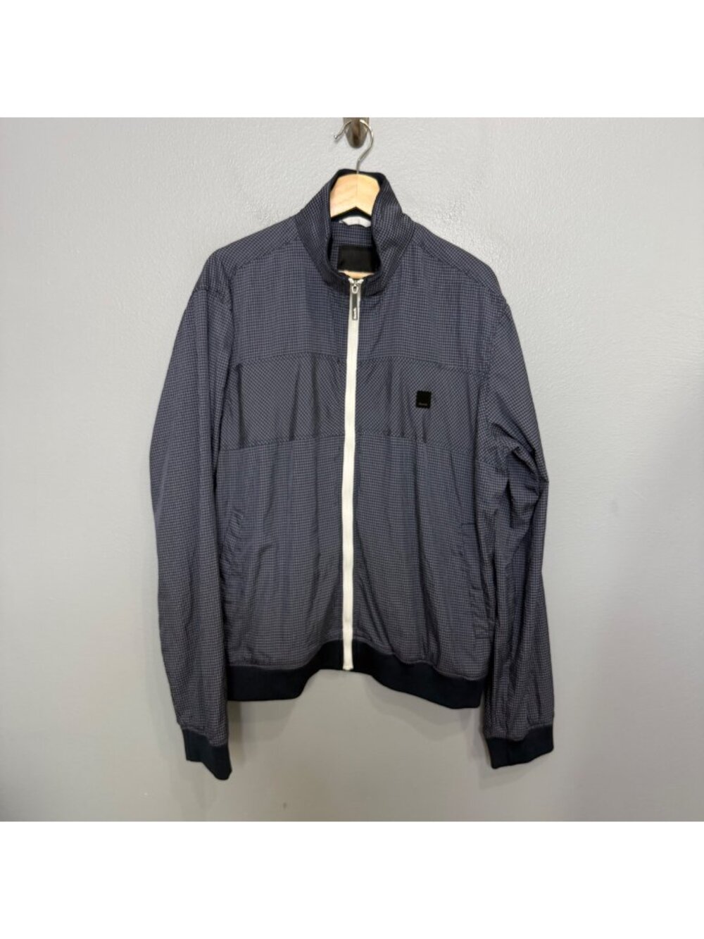 BENCH. men's navy micro plaid full zip jacket size XL